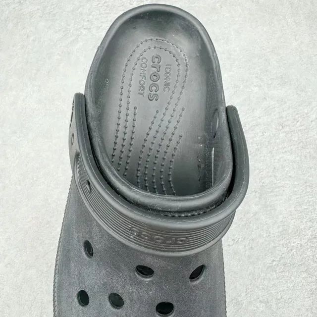 Crocs Echo Clog Black Molded Foam Platform Clog 6