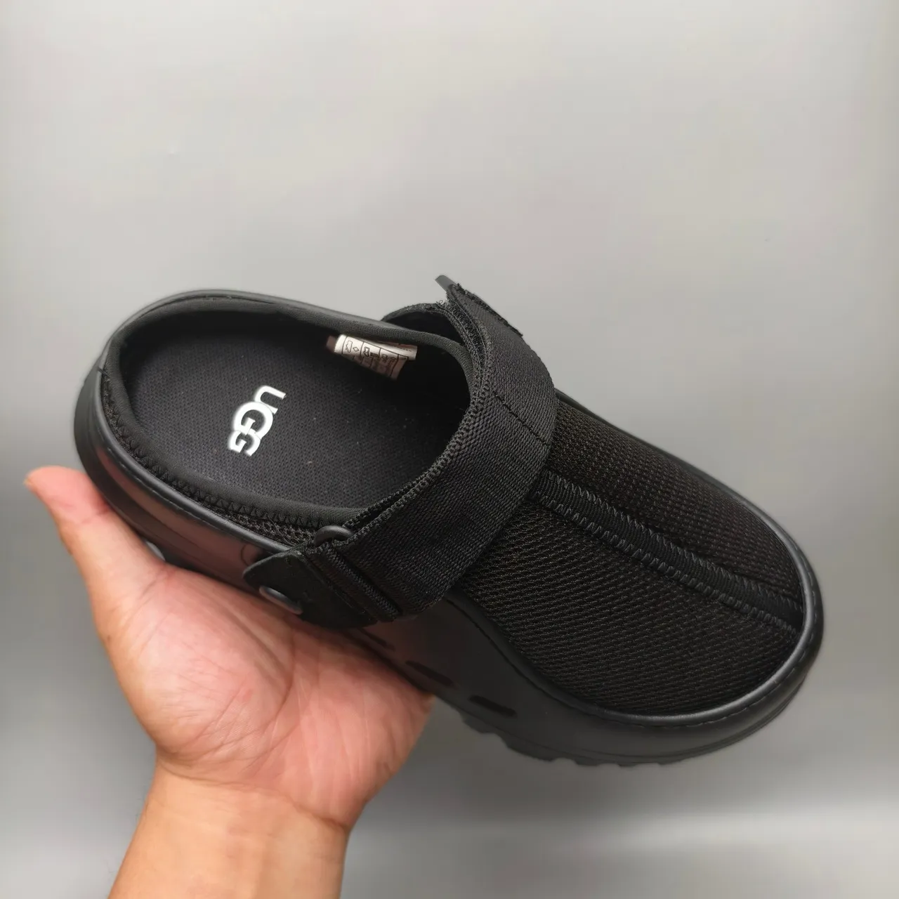 Crocs Echo Clog أسود قاعدة مطبوعة Clog 3