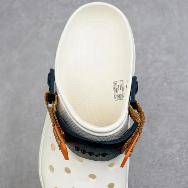 Crocs Echo Clog أبيض برتقالي بني أسود Clog 6