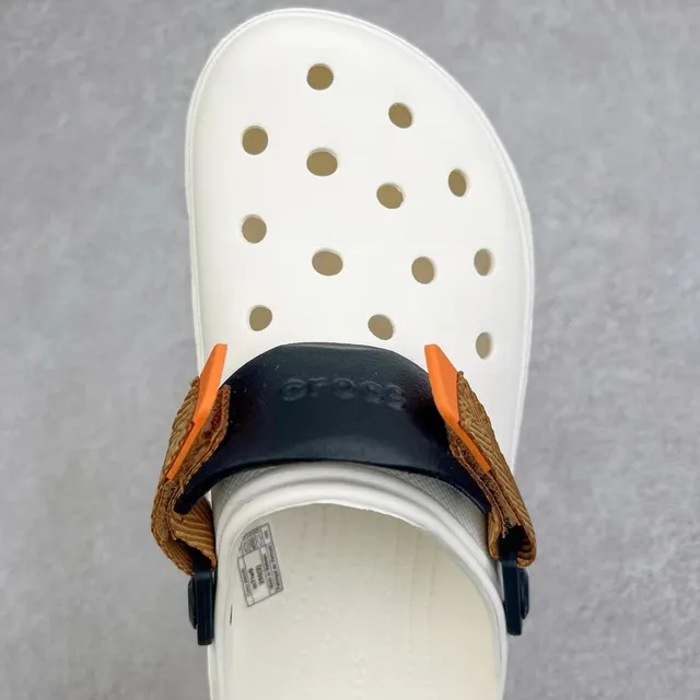 Crocs Echo Clog أبيض برتقالي بني أسود Clog 7