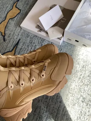 Dior B23 Beige Lifestyle Sneakers 4