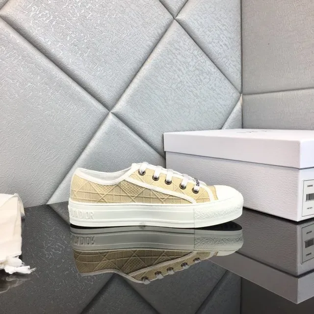 Dior B23 Beige Quilted Platform Lifestyle Sneakers 9