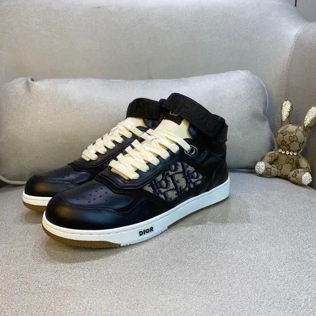 Dior B23 Black and Beige Monogram High-Top Lifestyle Sneakers 3