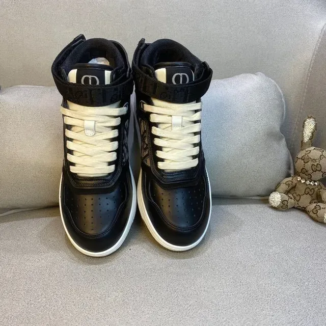 Dior B23 Black and Beige Monogram High-Top Lifestyle Sneakers 8