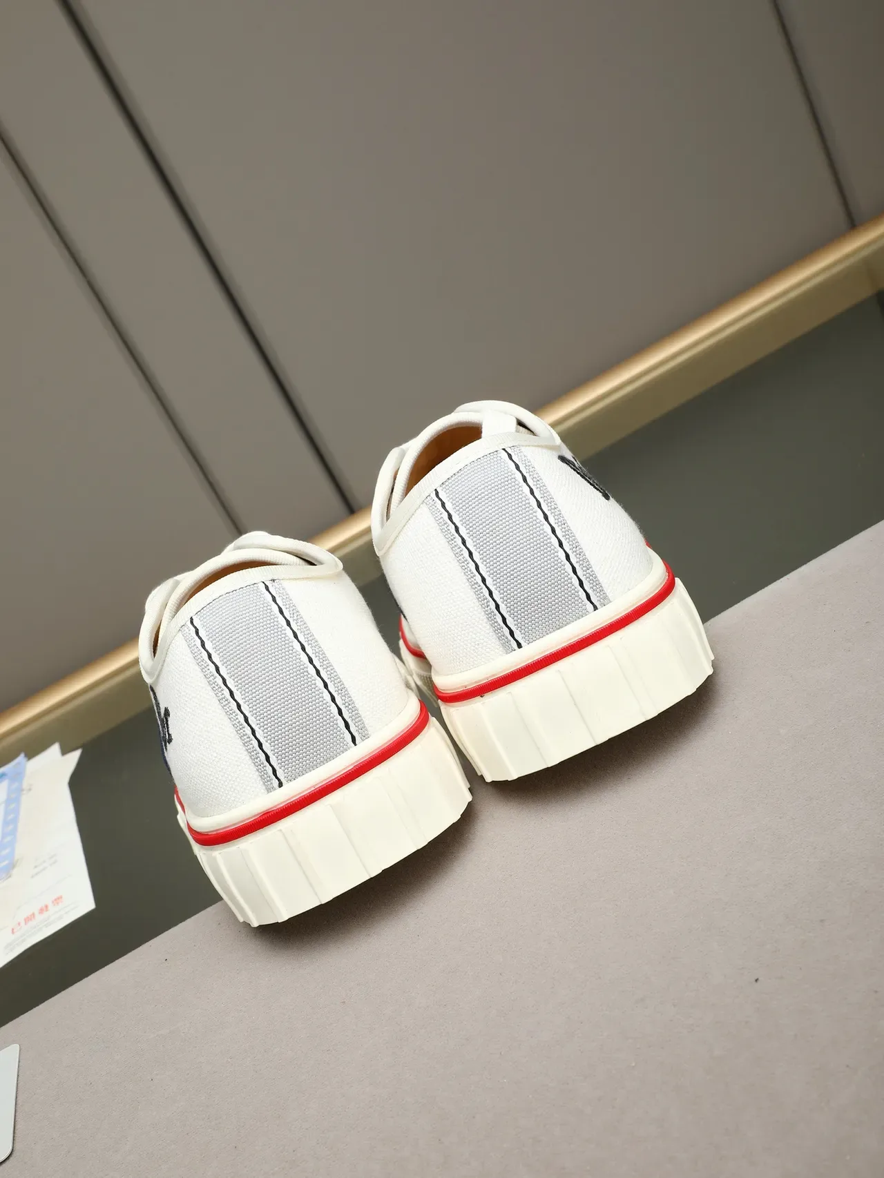 Dior B23 Canvas Sneaker White Navy Red Lifestyle Sneakers 4