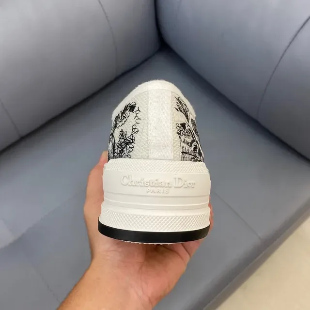 Dior B23 Graphic Print White and Black Lifestyle Sneakers 8