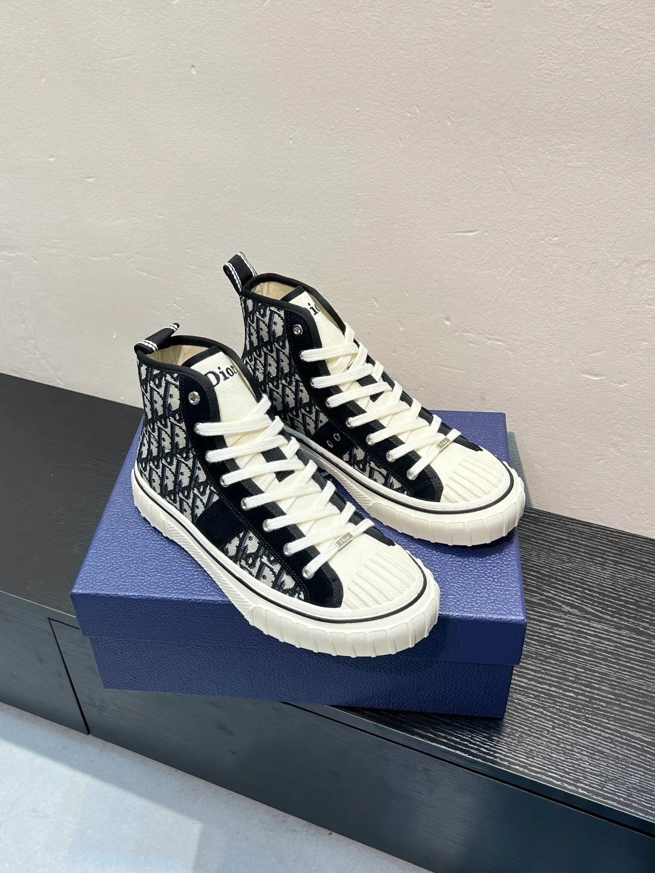 Dior B23 Oblique Jacquard High-Top Lifestyle Sneakers 5
