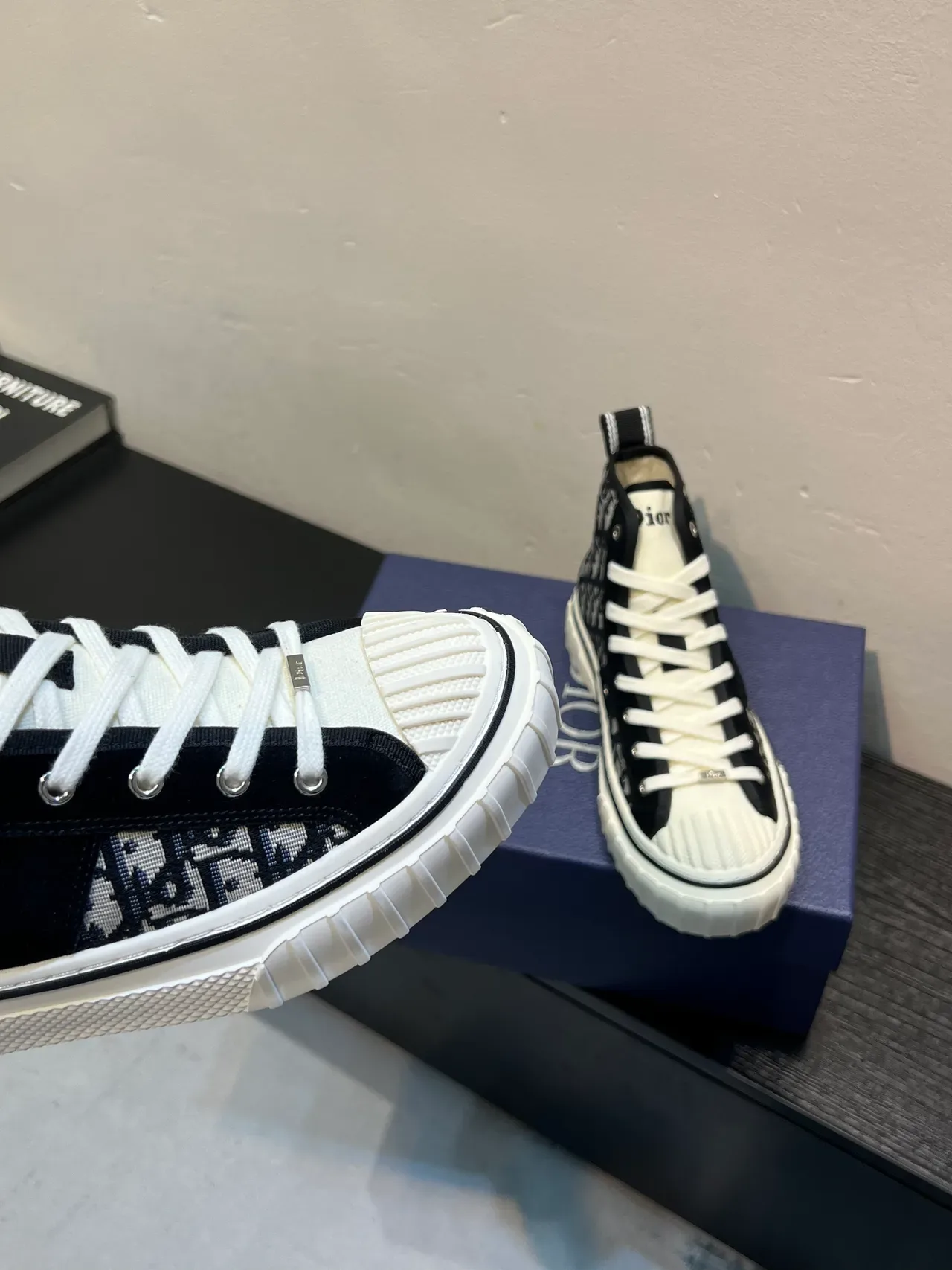 Dior B23 Oblique Jacquard High-Top Lifestyle Sneakers 8