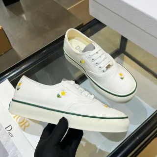 Dior B23 White Green Embroidered Daisy Motif Canvas Upper Sneakers