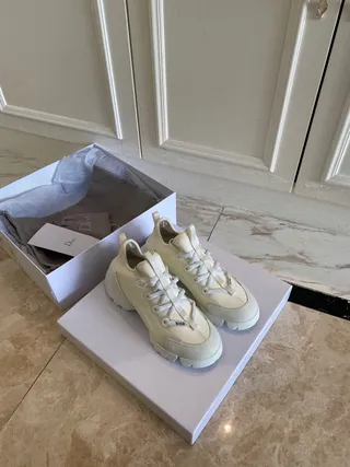 Dior B27 Off-White Chunky Sneakers 3
