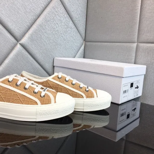 Dior Beige White Canvas Upper Rubber Sole Lifestyle Sneakers 3