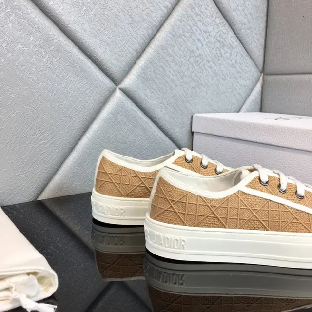 Dior Beige White Canvas Upper Rubber Sole Lifestyle Sneakers 4