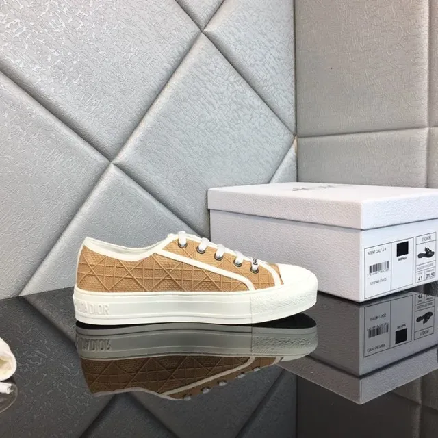 Dior Beige White Canvas Upper Rubber Sole Lifestyle Sneakers 8