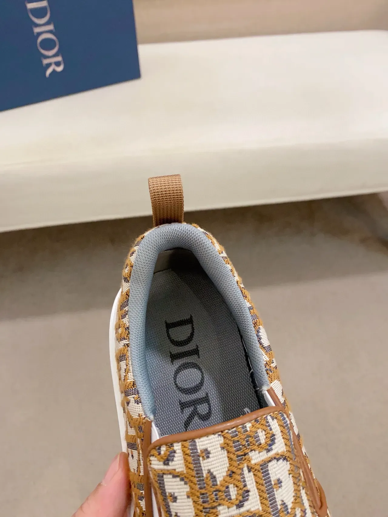 Dior Beige Blanc Monogram Jacquard Partie supérieure Slip-On Construction Sneakers lifestyle 3
