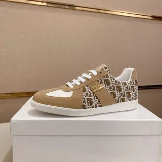Dior بيج أبيض مونوغرام مطبوع نسيج سويد طبقات سينيكرز لايف ستايل