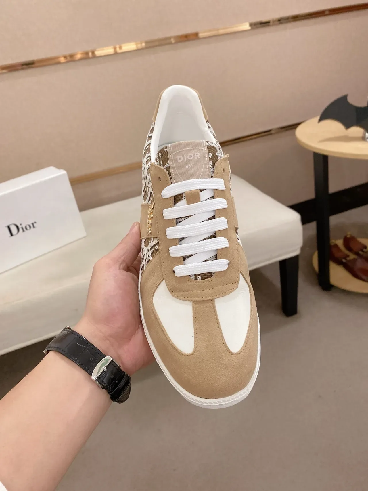 Dior بيج أبيض مونوغرام مطبوع نسيج سويد طبقات سينيكرز لايف ستايل 5