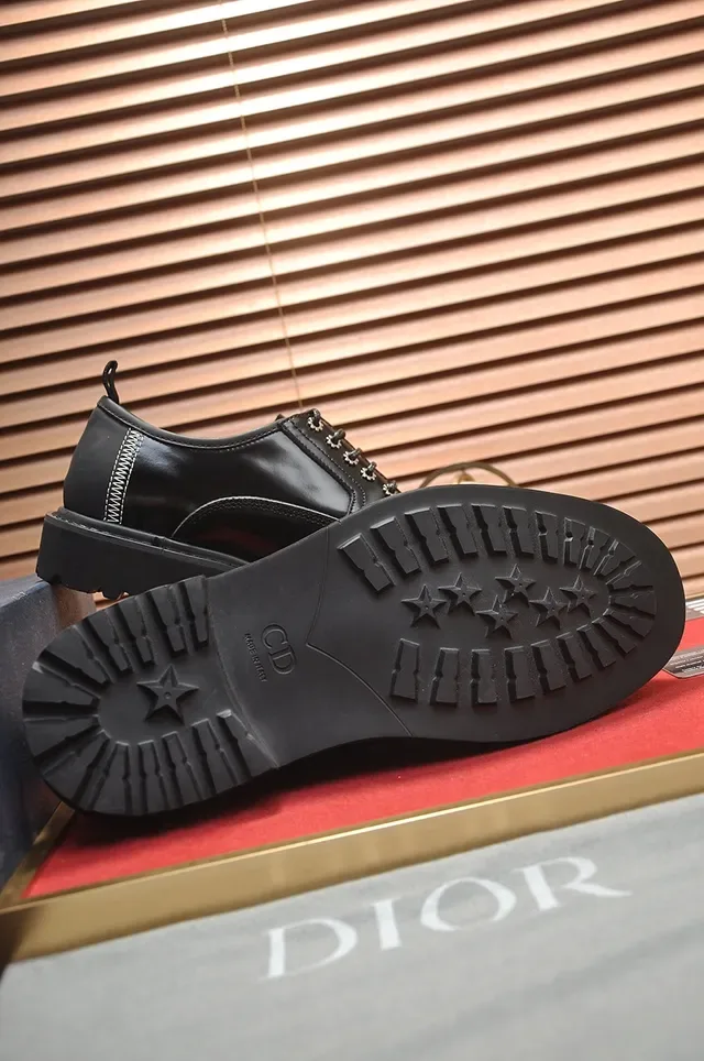 Dior Zapatos Oxford de Cuero Pulido Negro con punta de ala 3