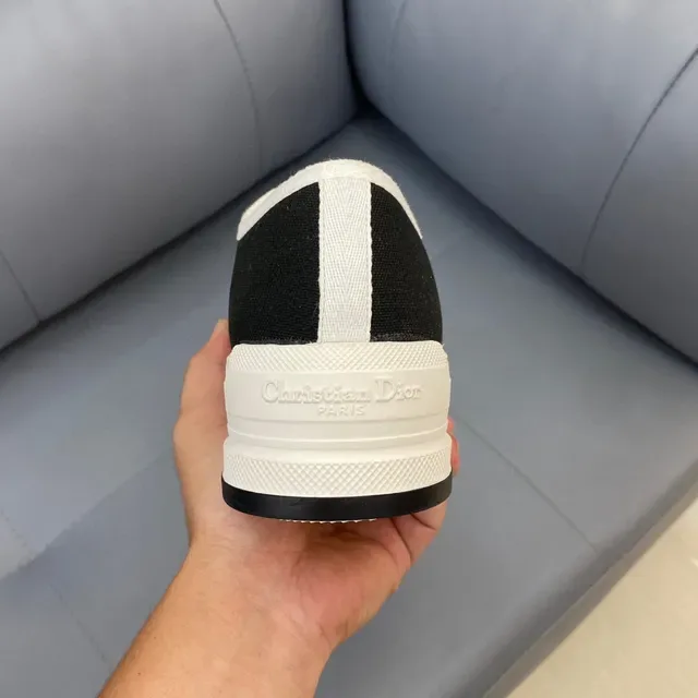Dior Black White Canvas Upper Low-Top Silhouette Lifestyle Sneakers 8