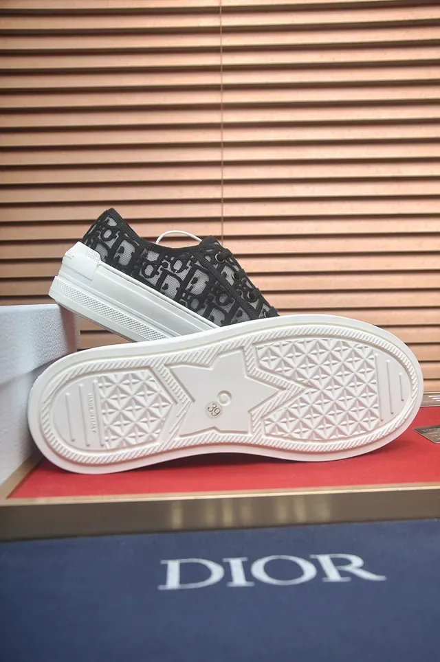Dior Black White Monogrammed Mesh Upper Thick Platform Sole Lifestyle Sneakers 3