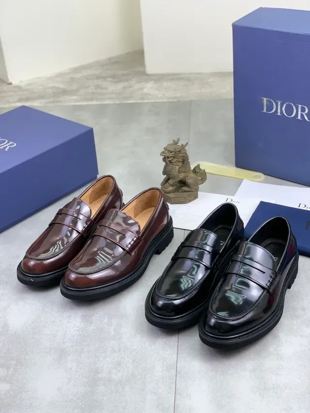 Dior Brown Black Glossy Patent Leather Penny Strap Detail Loafer 2