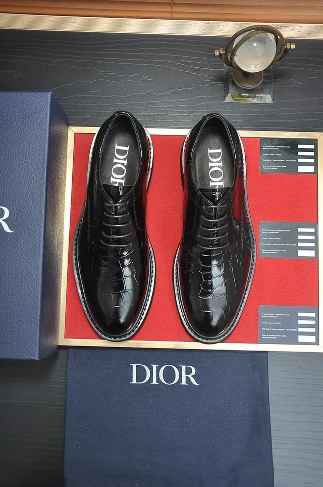 Dior Chaussures Oxford en Cuir Patent Embossed Croc 5