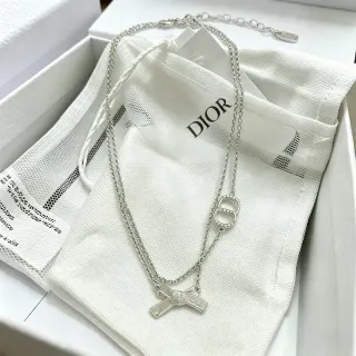 Dior डबल चेन CD Logo और बो पेंडेंट नेकलेस