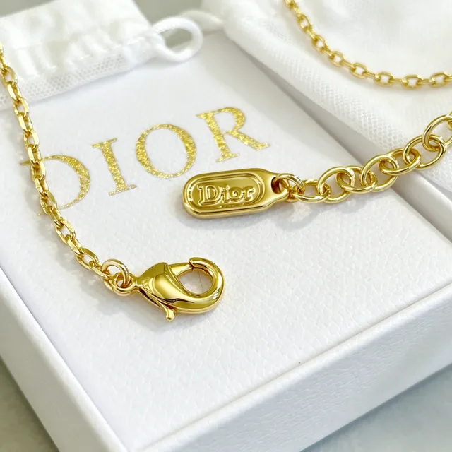 Dior Gold Red Chain Interlocking CD Motif Pendant Necklace 2