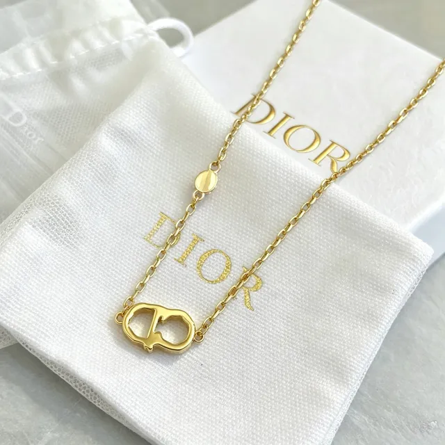 Dior Gold Red Chain Interlocking CD Motif Pendant Necklace 3