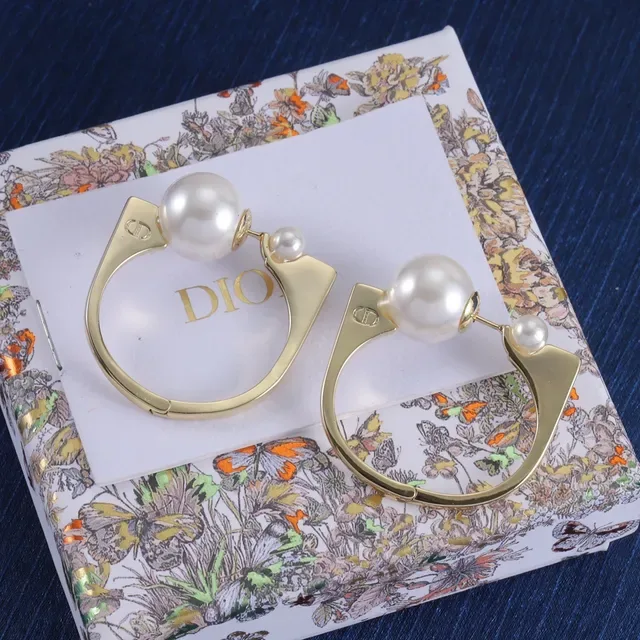 Dior Gold-Tone Double Pearl Asymmetrical C-Hoop Earrings 7