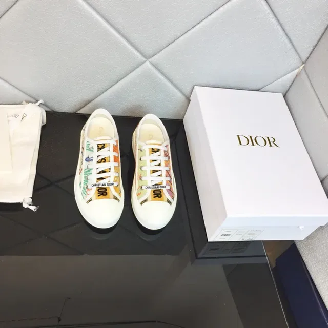 Dior Graphic-Print White Lifestyle Sneakers 5