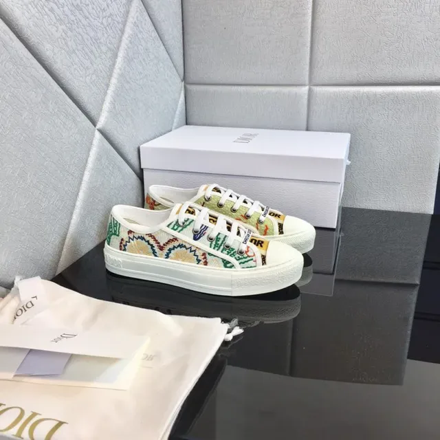 Dior Graphic-Print White Lifestyle Sneakers 7