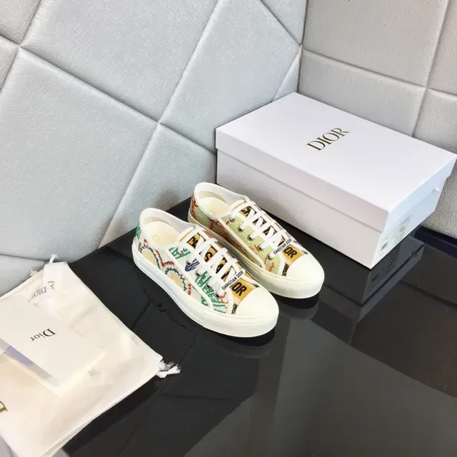 Dior Graphic-Print White Lifestyle Sneakers 8