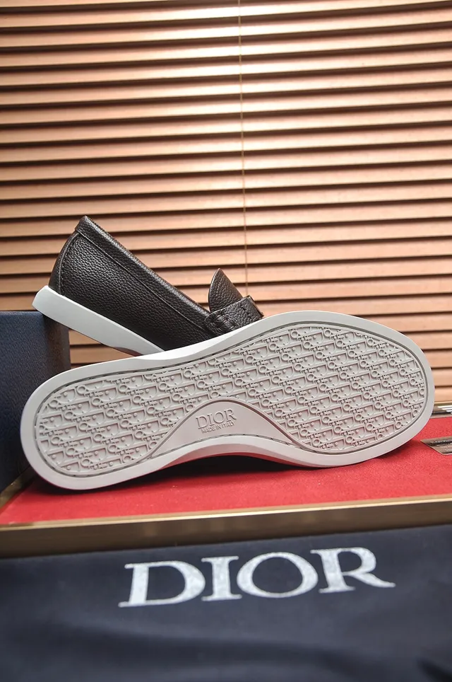 Dior Loafer Brown White Pebbled Leather D-Shaped Metal Buckle Loafer 3