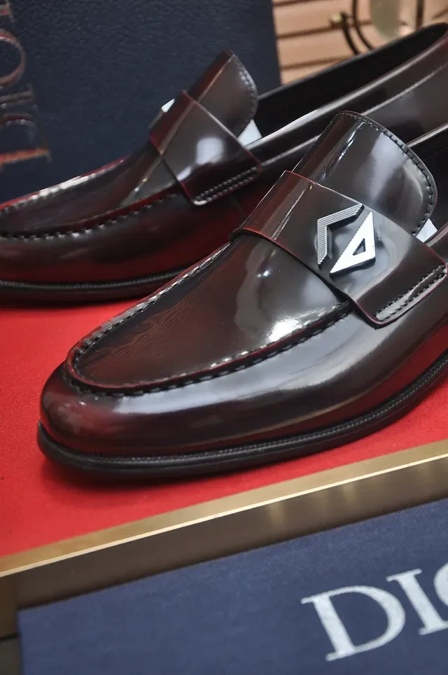Dior Loafer Burgundy Black Patent Leather Metal Logo Plaque Loafer 2