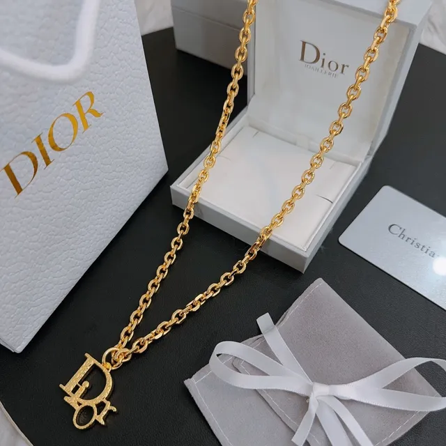 Dior Logo Pendant Gold-Tone Chain Necklace 9
