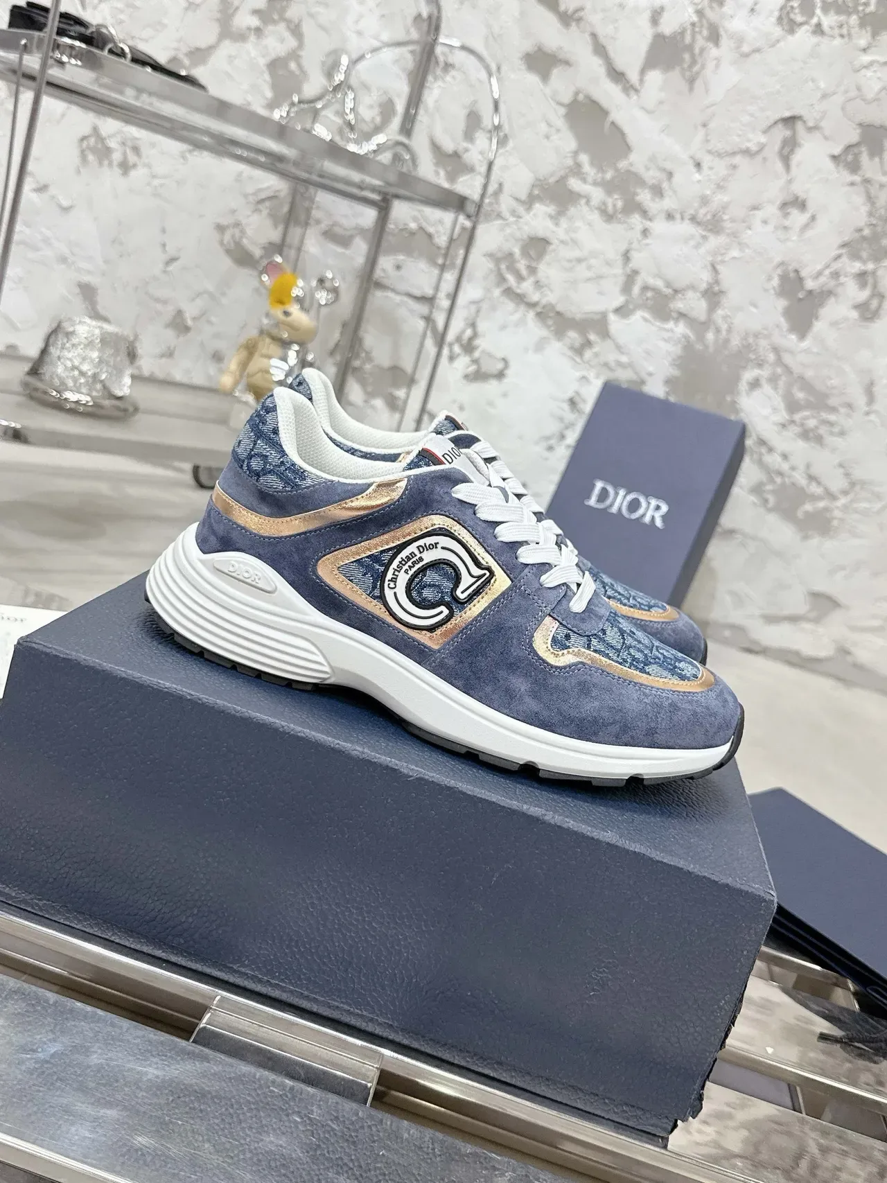 Dior أحذية رياضية أسلوب الحياة من سويدي أزرق بحري وذهبي وأزرق مع زينة جاكار معدنية 2