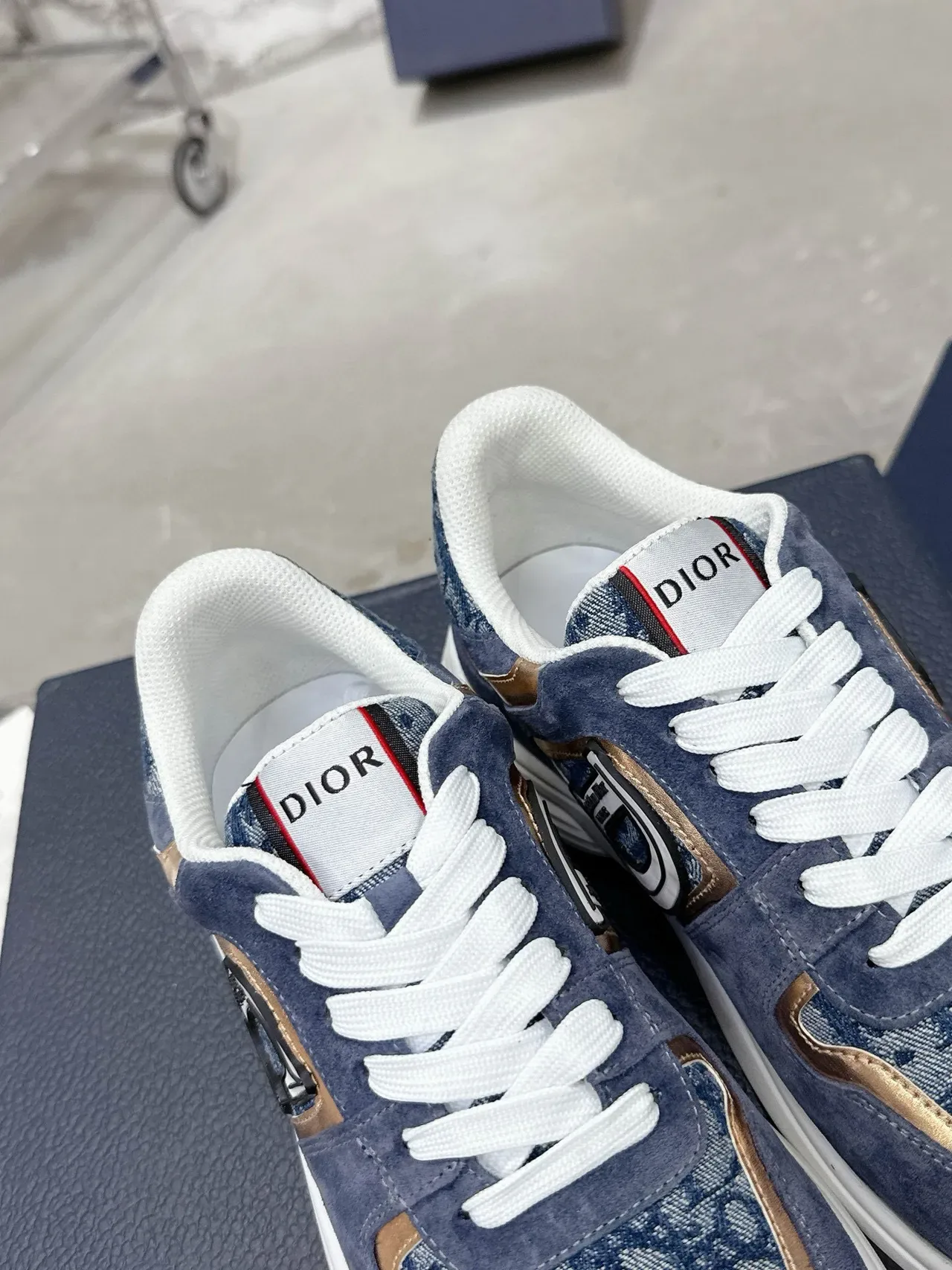 Dior أحذية رياضية أسلوب الحياة من سويدي أزرق بحري وذهبي وأزرق مع زينة جاكار معدنية 5