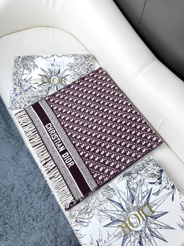 Dior Oblique Monogram Cachecol de Cachemira Borgonha e Branco 7