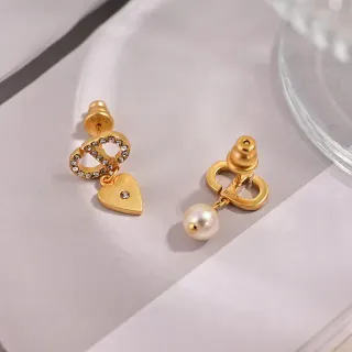 Dior Petit CD Lucky Charms गोल्ड-टोन असममित चार्म इयररिंग्स