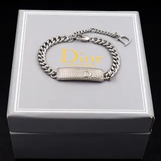Dior Silver Curb-Link Chain Engraved Chevron-Textured Bar Bracelet
