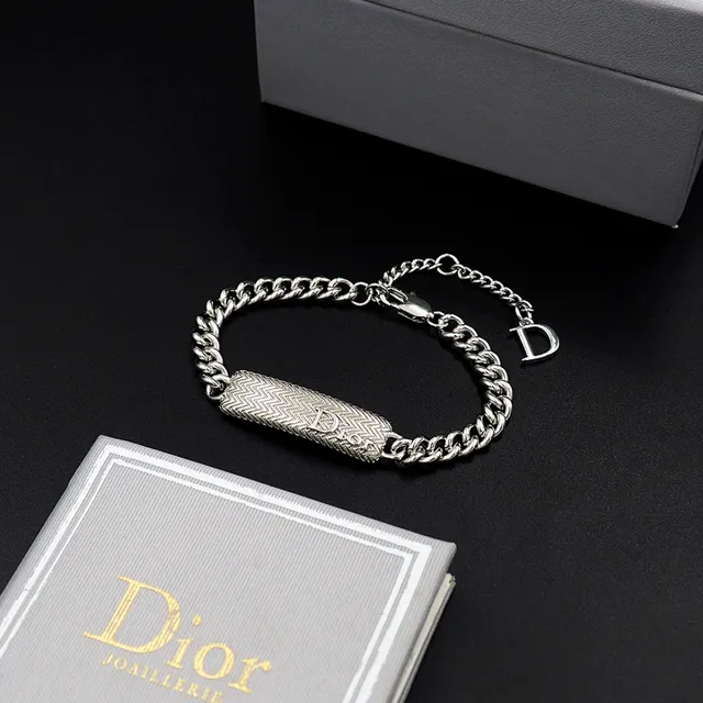 Dior Silver Curb-Link Chain Engraved Chevron-Textured Bar Bracelet 8