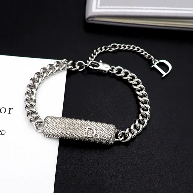 Dior Silver Curb-Link Chain Engraved Chevron-Textured Bar Bracelet 10