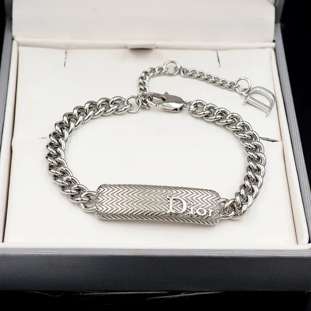 Dior Silver Curb-Link Chain Engraved Chevron-Textured Bar Bracelet 11