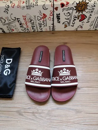 Dolce & Gabbana Bordeaux Blanc Sangle Large Logo Couronne Pantoufles 4