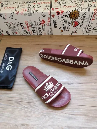 Dolce & Gabbana Bordeaux Blanc Sangle Large Logo Couronne Pantoufles 5