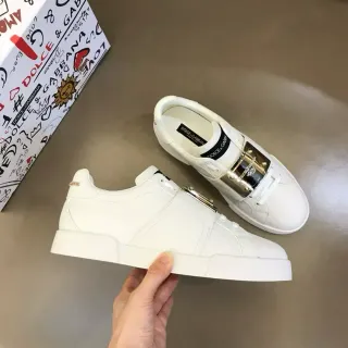Dolce & Gabbana Portofino أحذية أسلوب حياة بيضاء من الجلد بحزام إبزيم