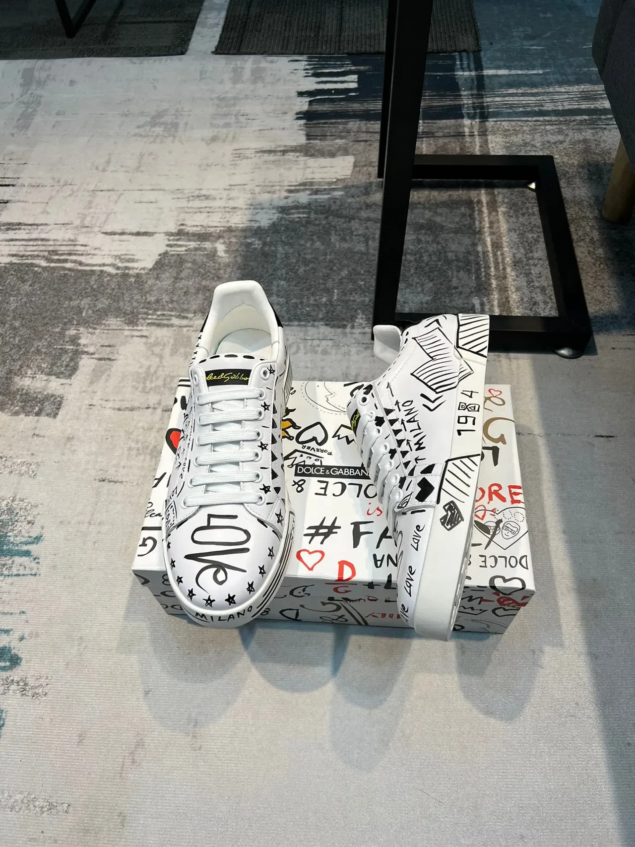 Dolce & Gabbana Graffiti-Print White Lifestyle Sneakers 4