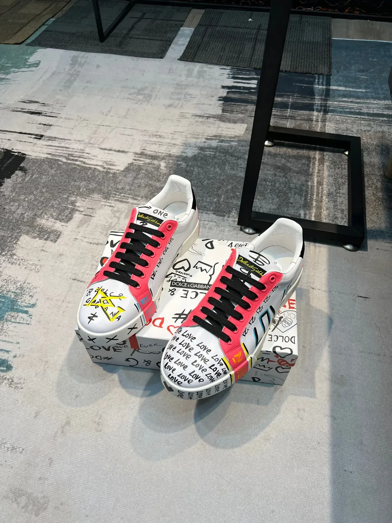 Dolce & Gabbana LOVE Graphic-Print White Pink Black Lifestyle Sneakers 5