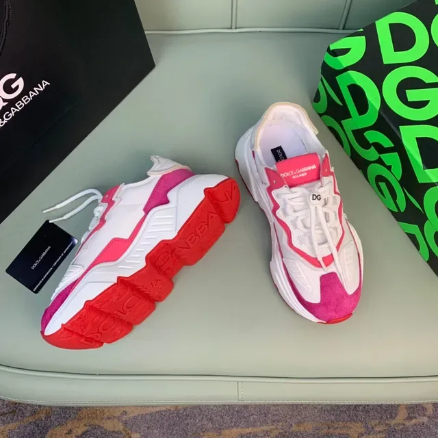 Dolce & Gabbana Sneakers Chunky avec semelle blanche et rose, tige en suédé et synthétique superposée 5