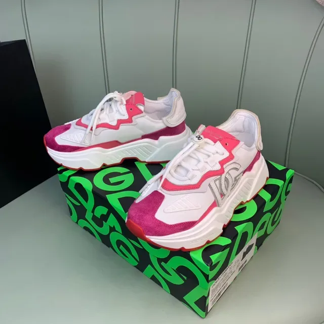Dolce & Gabbana Sneakers Chunky avec semelle blanche et rose, tige en suédé et synthétique superposée 8